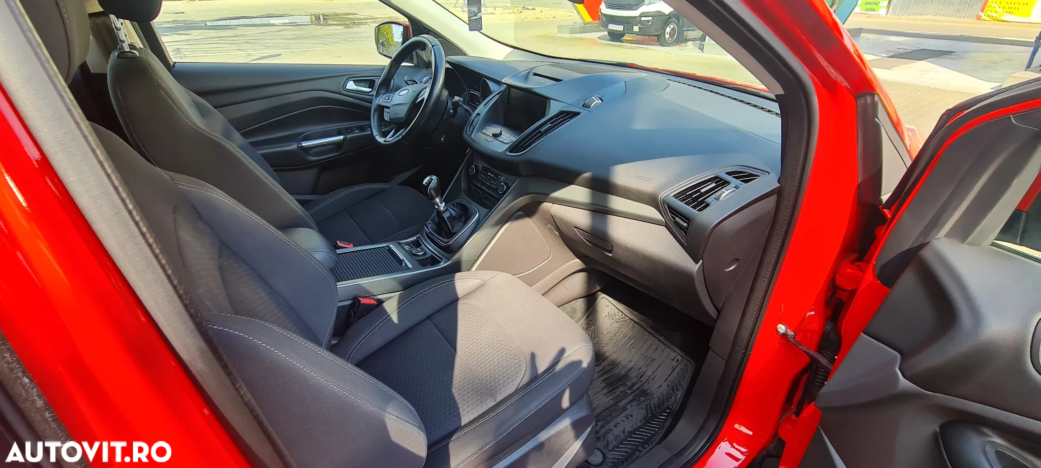 Ford Kuga 1.5 EcoBoost 2WD Trend - 3