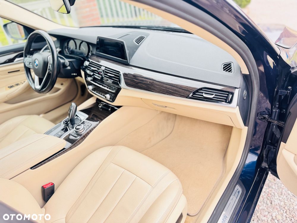 BMW Seria 5 520d Luxury Line sport - 19
