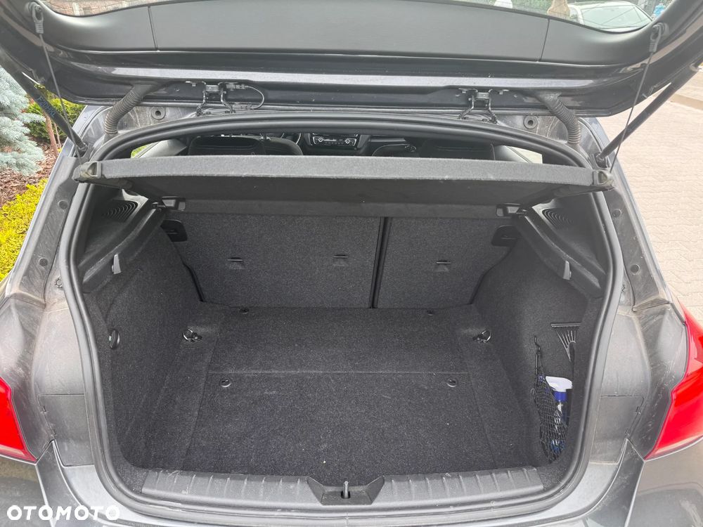 BMW Seria 1 118d Sport Line - 23