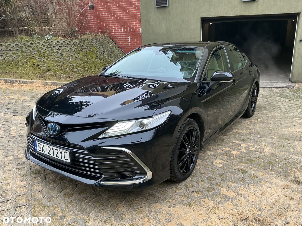 Toyota Camry 2.5 Hybrid Executive CVT - 1