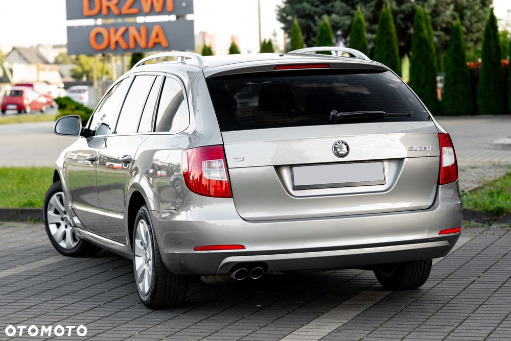 Skoda Superb 2.0 TDI Comfort - 17