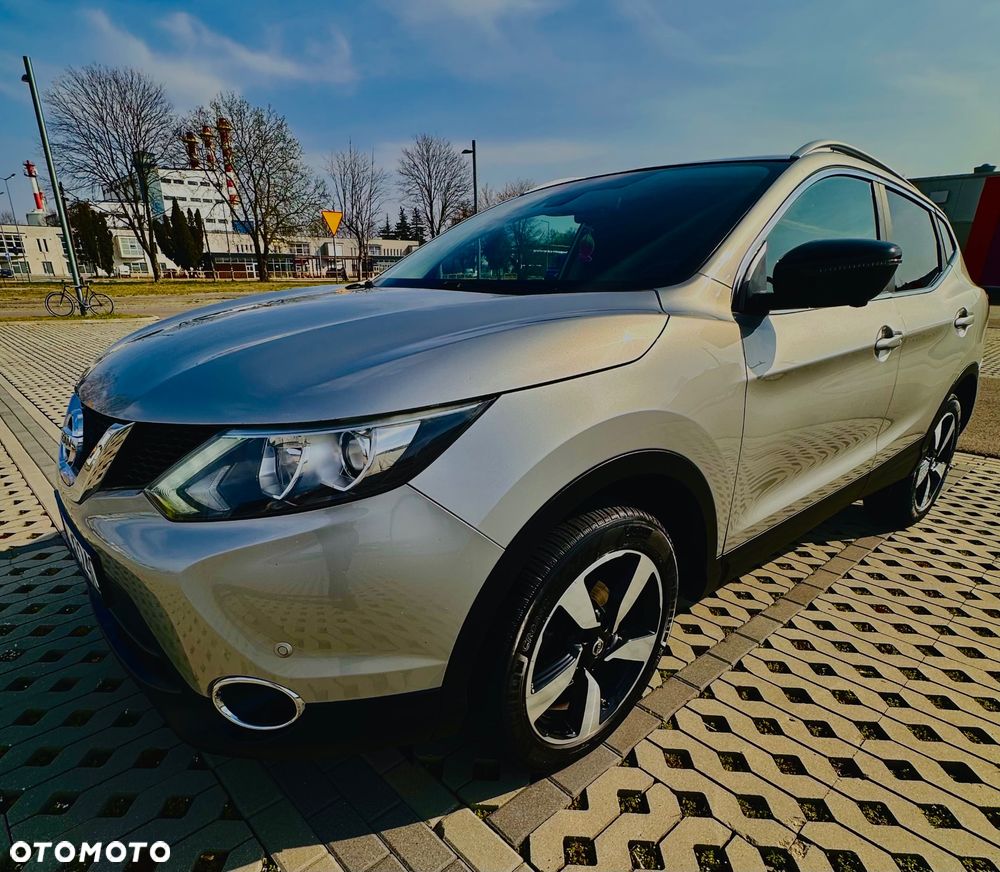 Nissan Qashqai - 1