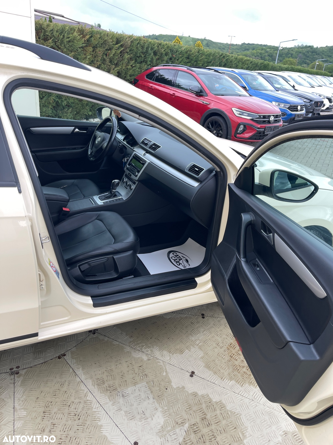 Volkswagen Passat 2.0 TDI BlueMotion Tehnology DSG Trendline - 24