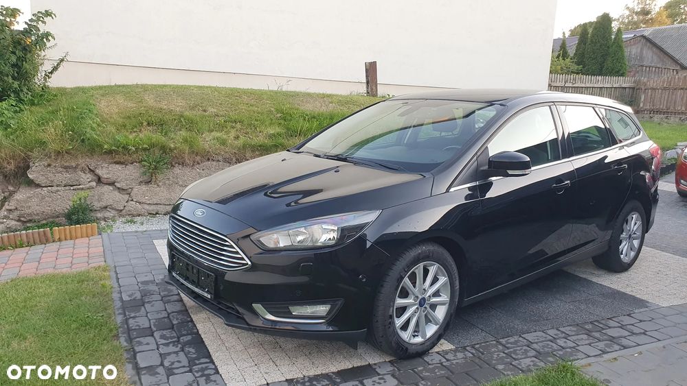 Ford Focus SW - 17