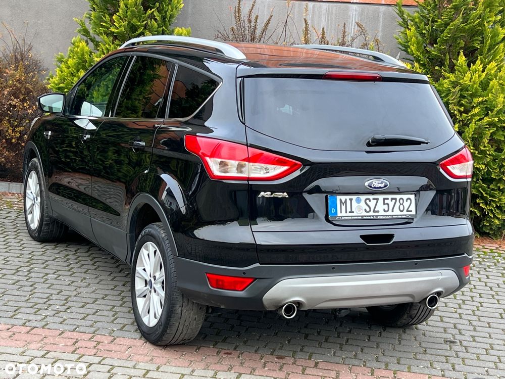 Ford Kuga 2.0 TDCi 2x4 Titanium - 10
