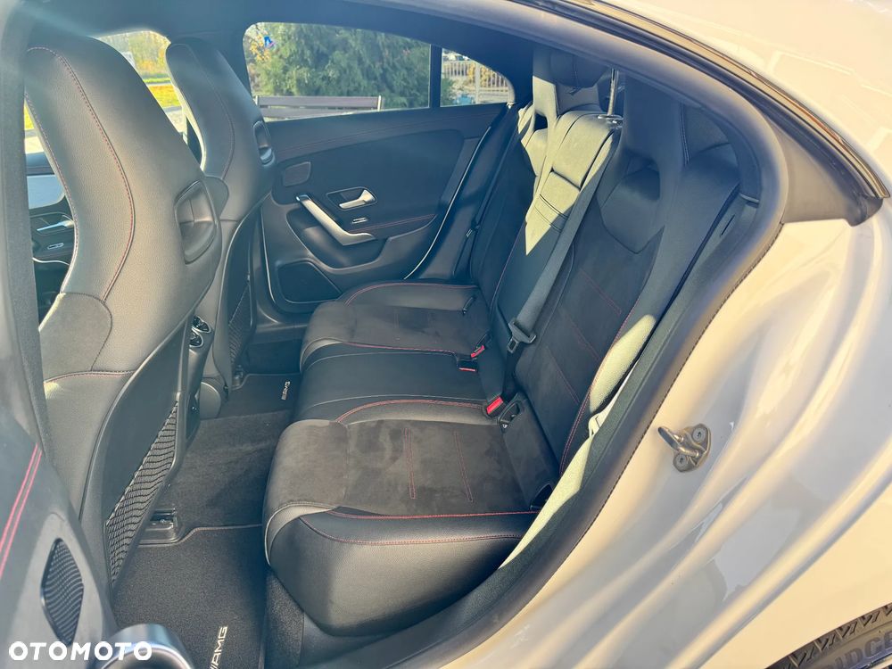 Mercedes-Benz CLA 200 AMG Line 7G-DCT - 23