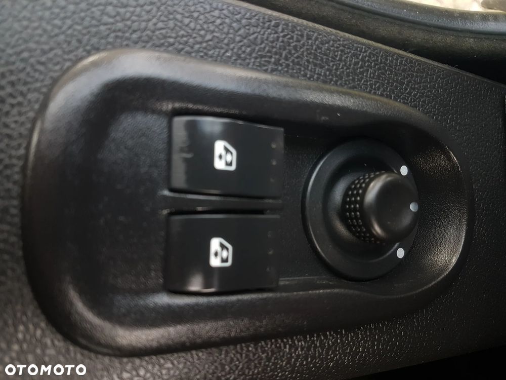 Renault MASTER KONTENER 8EP 4,22x2,25x2,23 KLIMA KRAJOWY MANUAL  6-BIEGÓW - 9