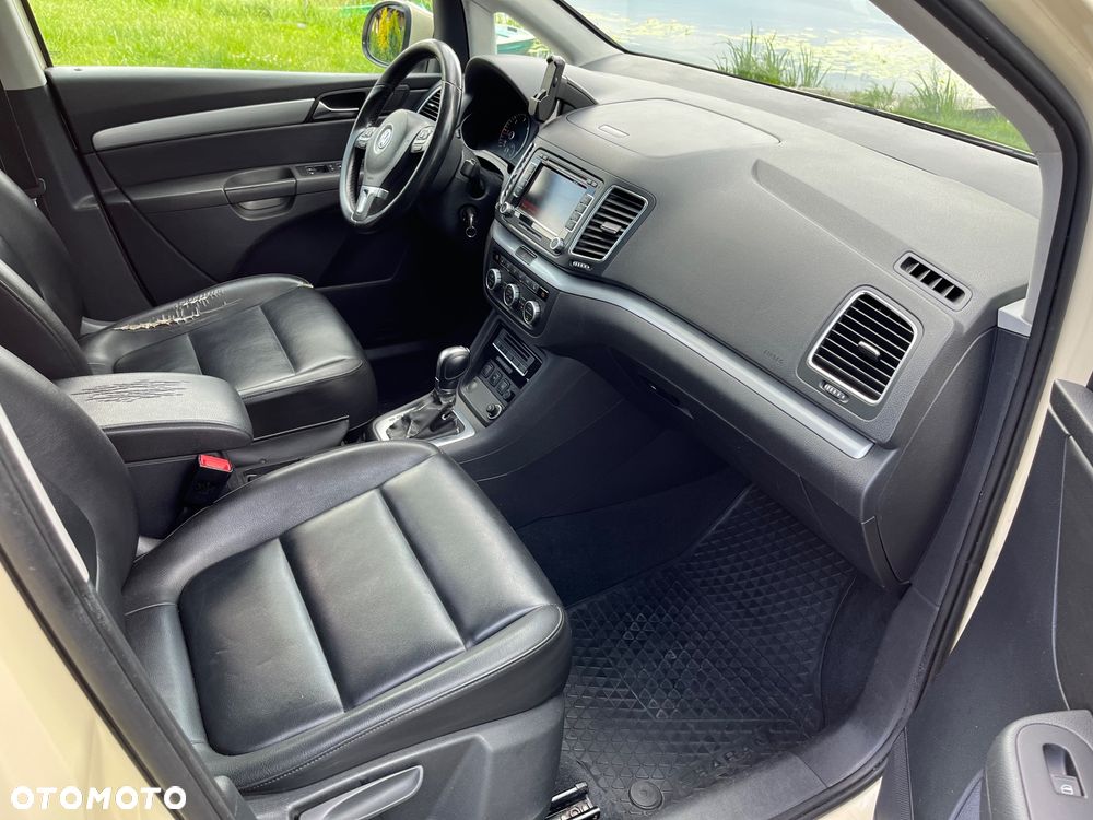 Volkswagen Sharan 2.0 TDI Comfortline DSG - 11