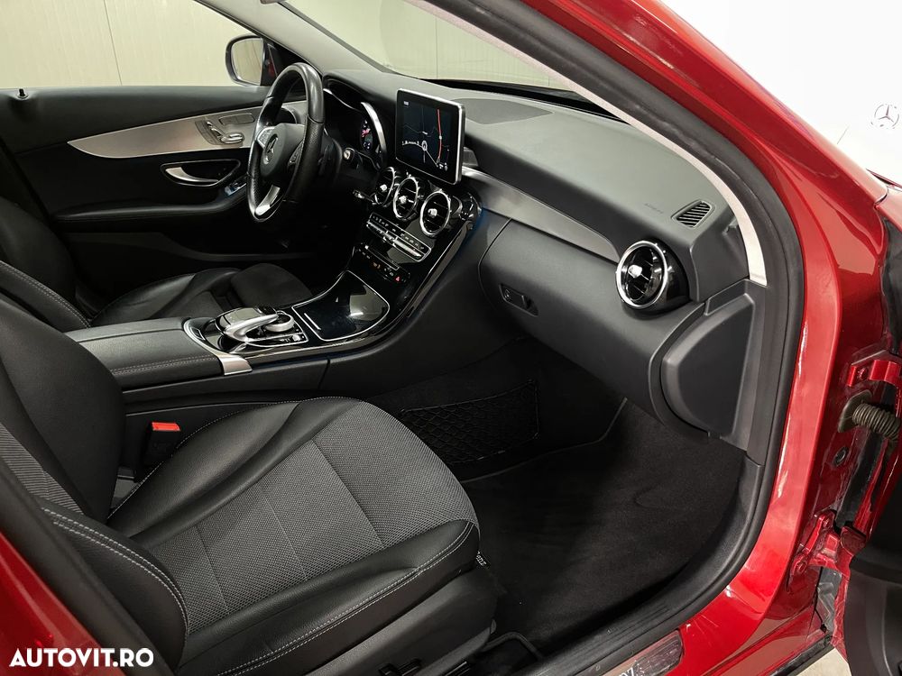 Mercedes-Benz C 300 7G-TRONIC Avantgarde - 11