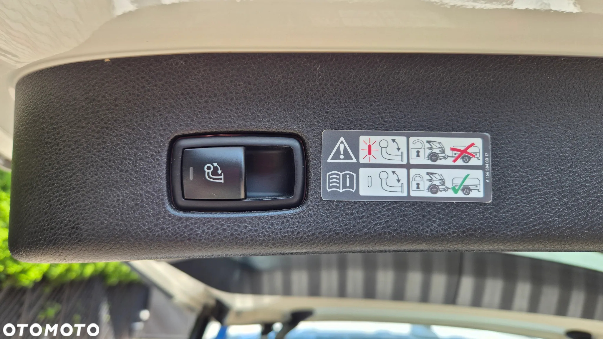 Mercedes-Benz GLS 350 d 4-Matic - 32