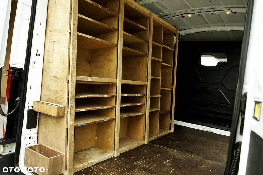 Ford Transit - 25