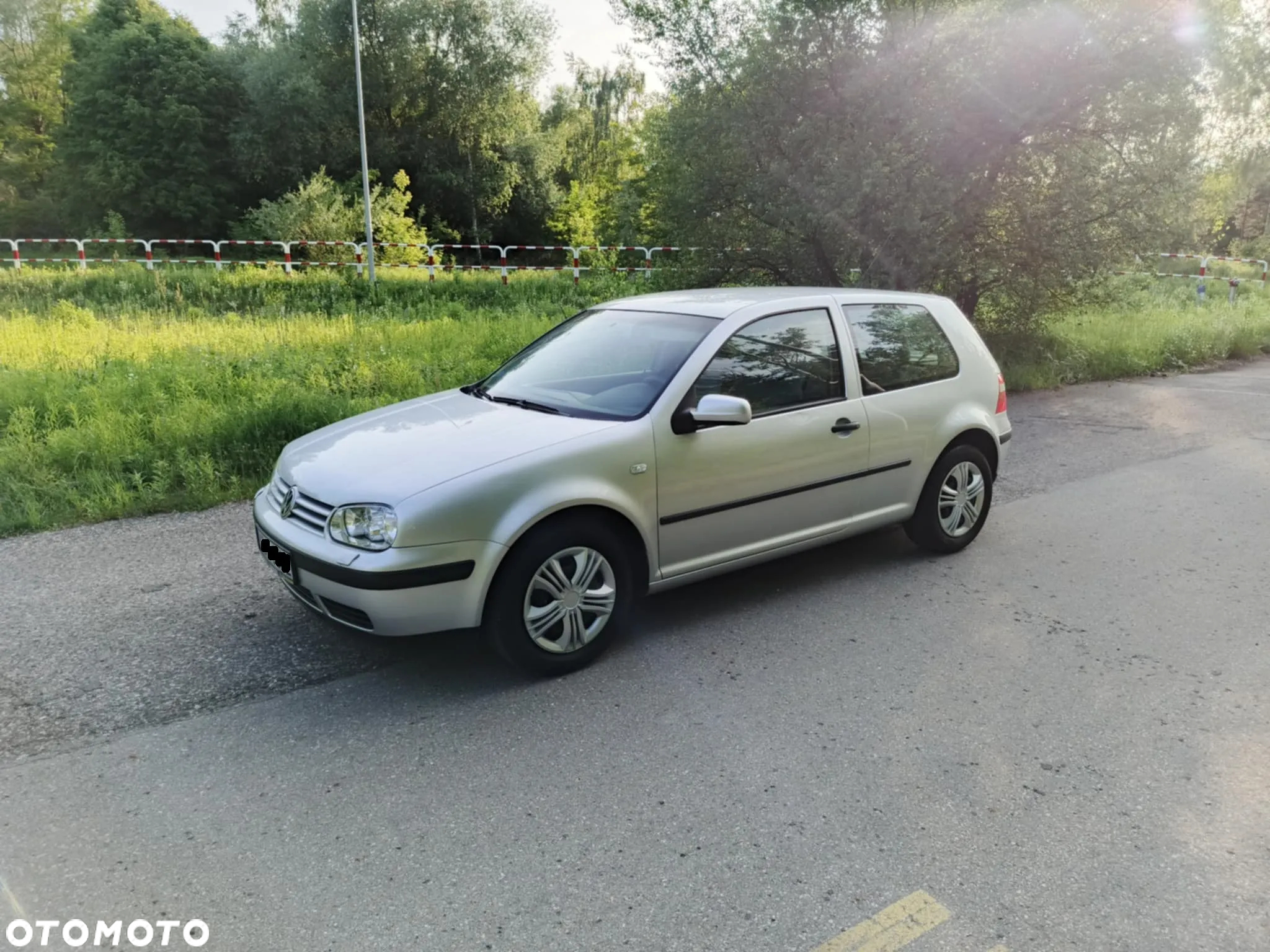 Volkswagen Golf IV 1.6 Basis - 4