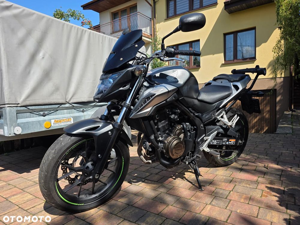 Honda CB - 1