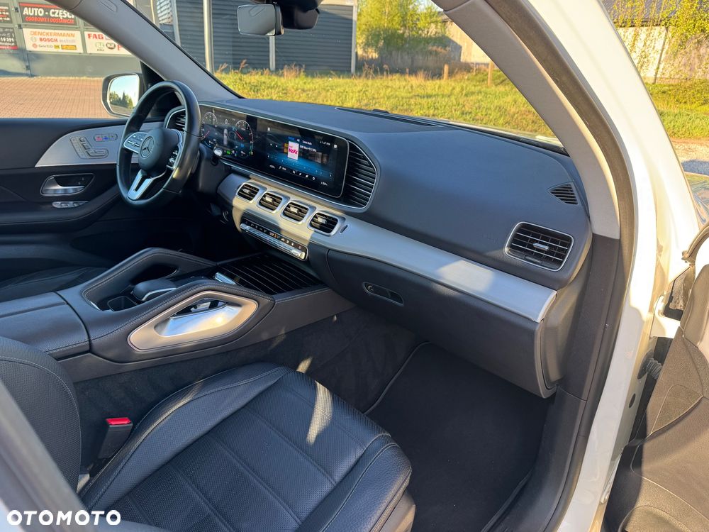 Mercedes-Benz GLE - 32