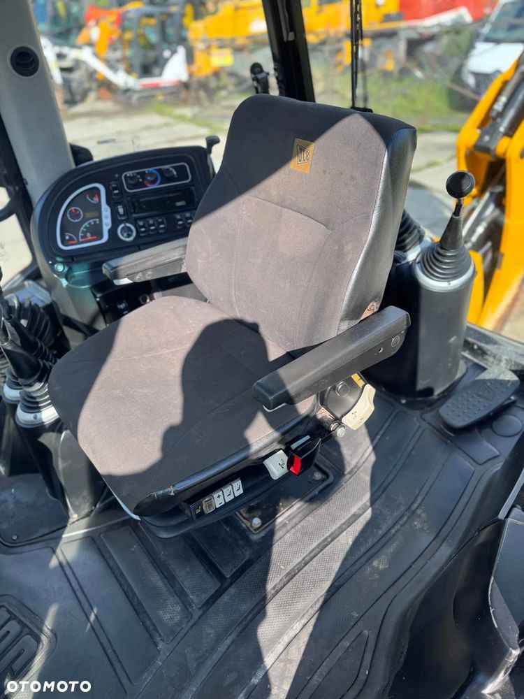 JCB 3CX SUPER* JCB 4CX** KOPARKO ŁADOWARKA JCB 3CX SUPER ECO JAK JCB 4CX** PRZEDNIE SZYBKOZŁĄCZE** FINANSOWANIE* ZAMIANA* SKUP* - 7