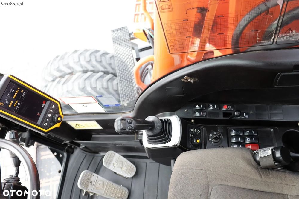 JCB JS175W - 29