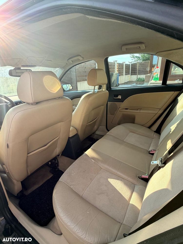 Ford Mondeo 2.0TDCi Aut. Ghia - 9