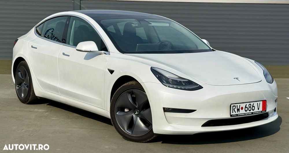 Tesla Model 3 Long Range - 6