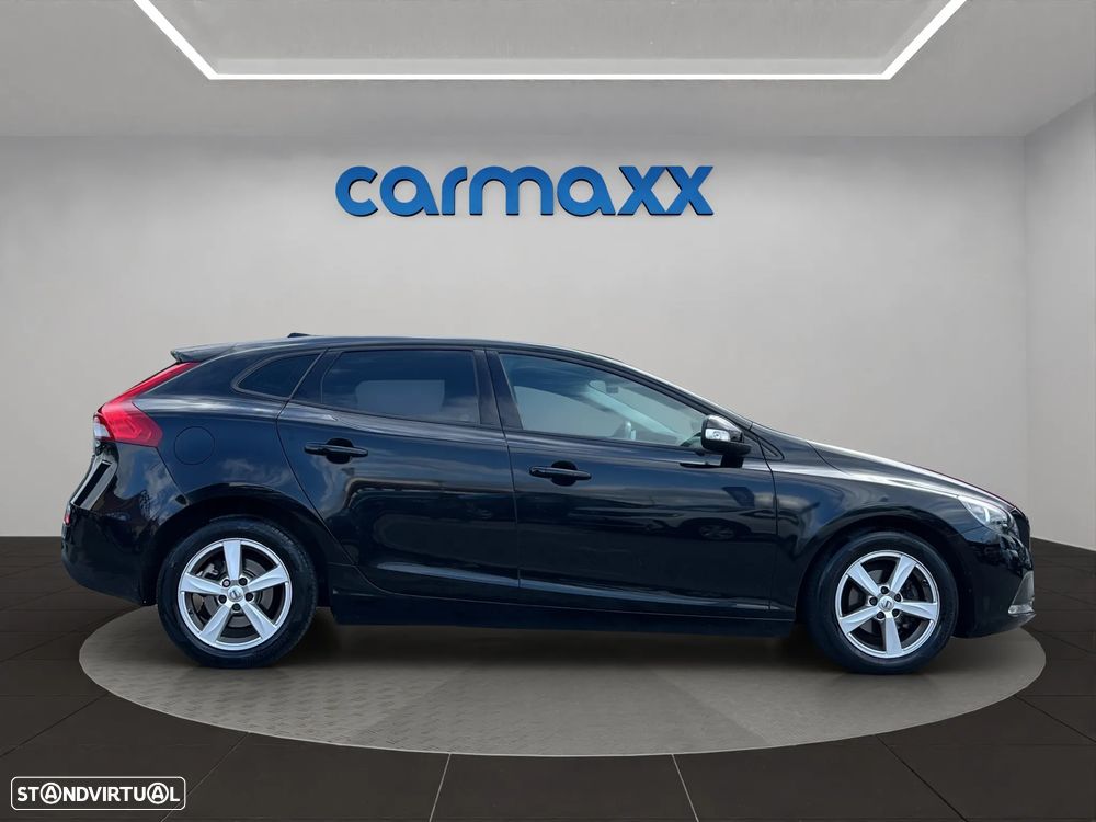 Volvo V40 2.0 D2 Momentum - 7