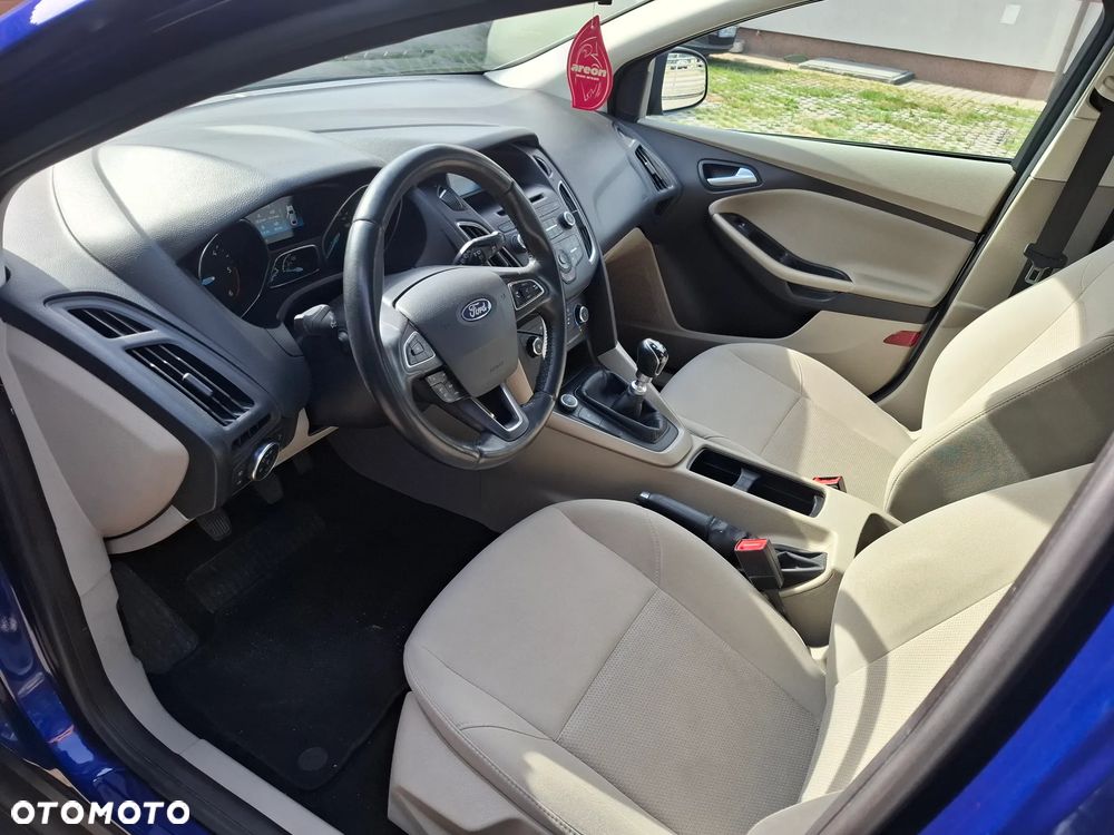 Ford Focus 1.5 TDCi DPF Start-Stopp-System Business - 13