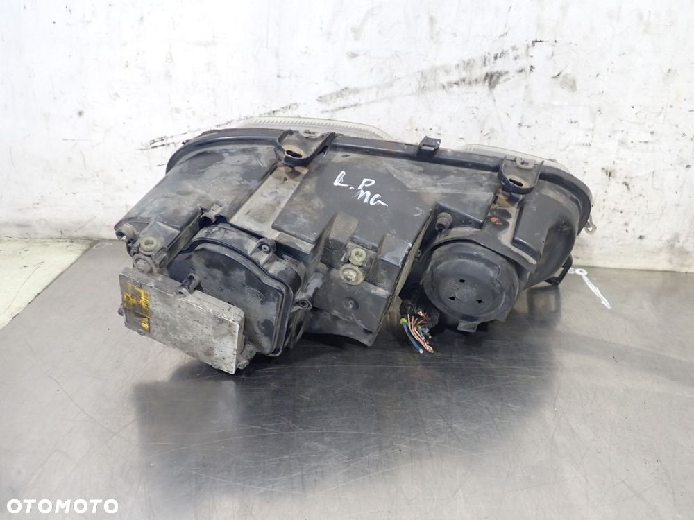 LAMPA LEWA PRZEDNIA XENON MG ZT - 5