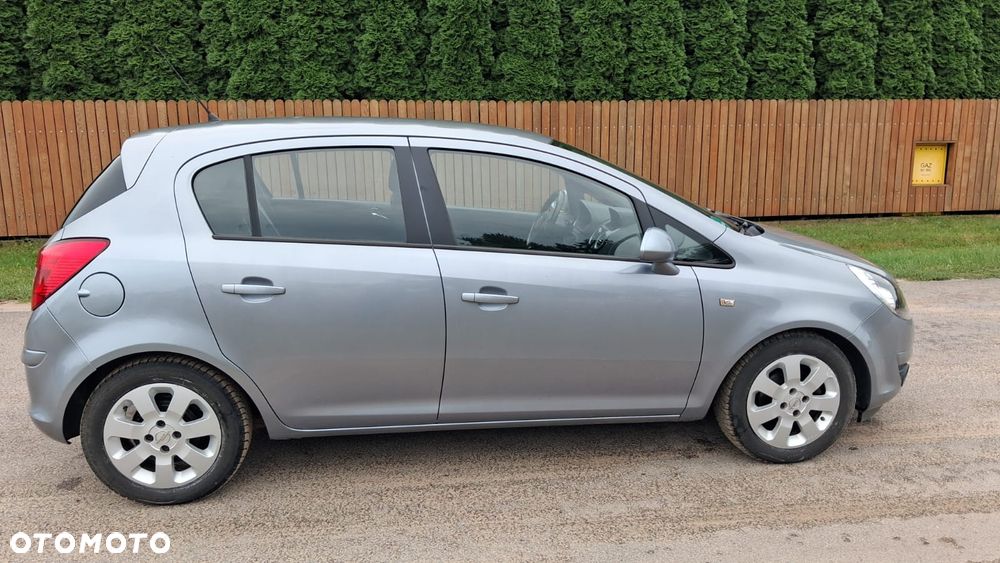 Opel Corsa 1.4 16V Color Edition - 7