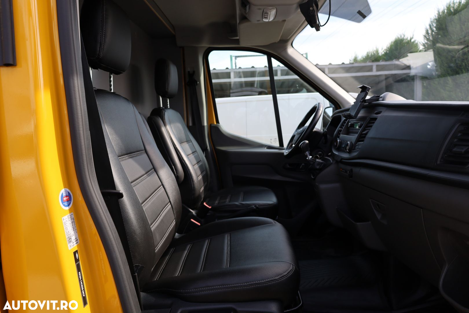 Ford Transit - 12