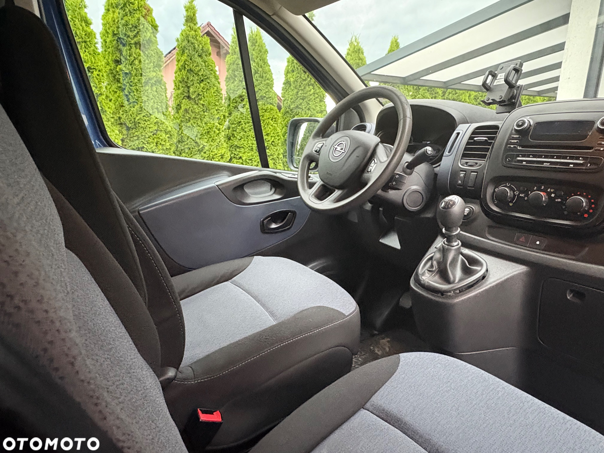 Opel VIVARO - 13
