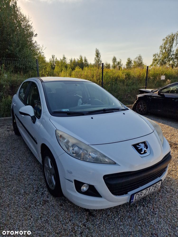 Peugeot 207 - 4