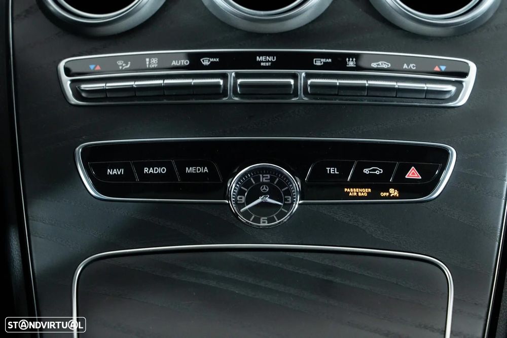 Mercedes-Benz C 300 e AMG Line - 32