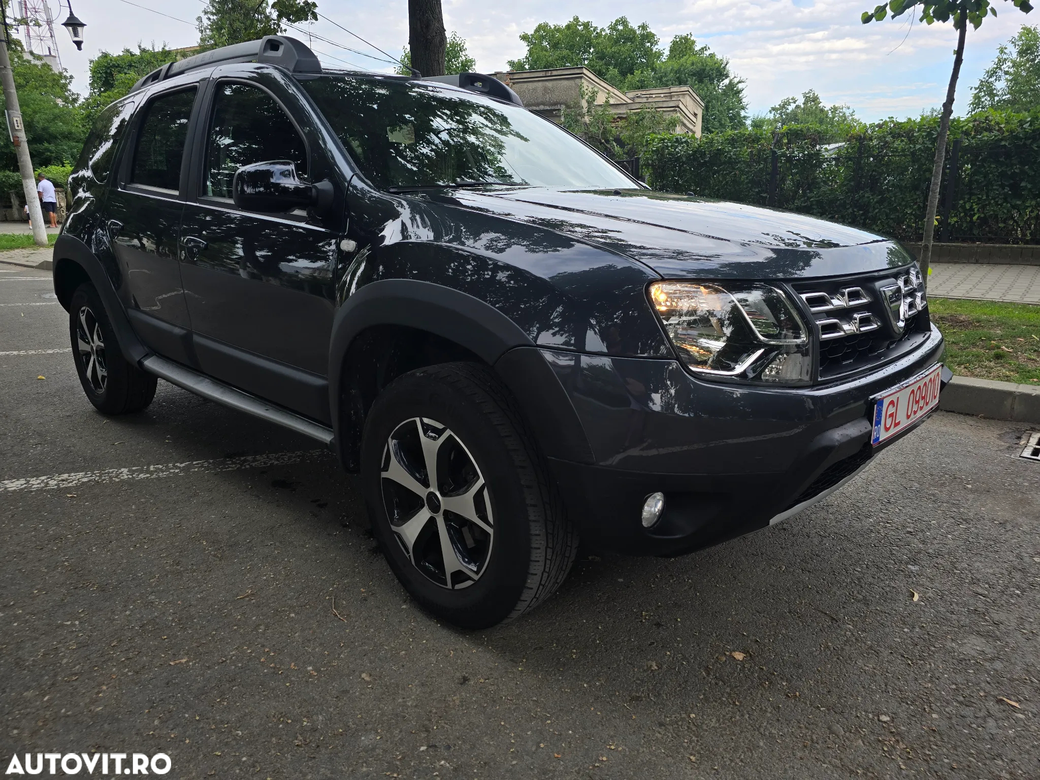 Dacia Duster 1.5 dCi EDC Prestige jante 17" - 14