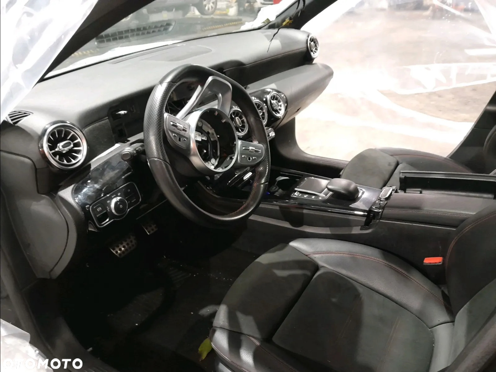 Mercedes-Benz Klasa A 200 d 8G-DCT AMG Line - 6