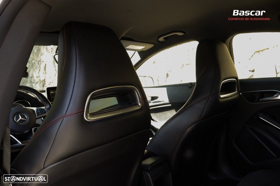 Mercedes-Benz CLA 200 d AMG Line - 17