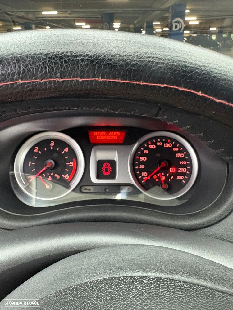 Renault Clio 1.5 dCi Confort - 15