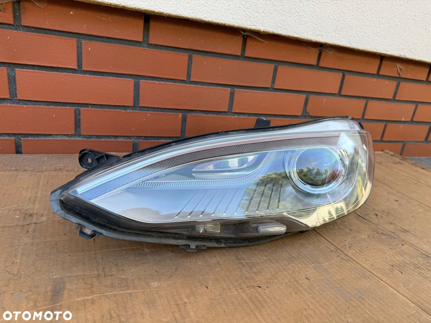 Tesla model S przed lift 12-15 bixenon lewy kompletny EU demontaz - 3