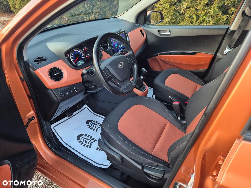 Hyundai i10 1.2 Fifa World Cup Edition - 37