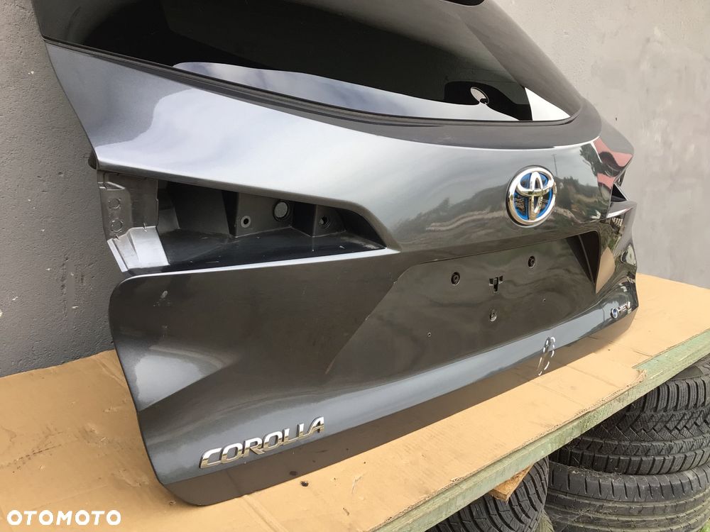 Klapa tylna bagażnika Toyota Corolla E21 Kombi - 3