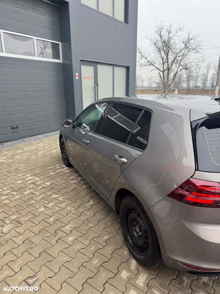 Volkswagen Golf 1.6 TDI BMT Comfortline - 6