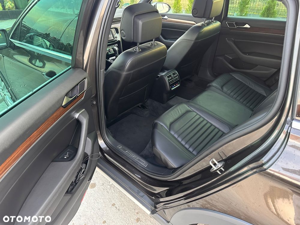 Volkswagen Passat Alltrack 2.0 TDI SCR 4Motion DSG - 17