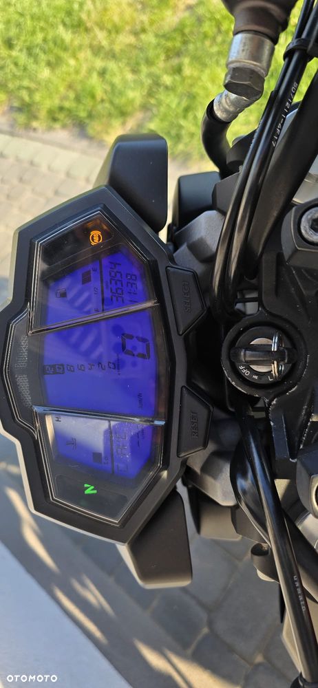Yamaha MT - 9
