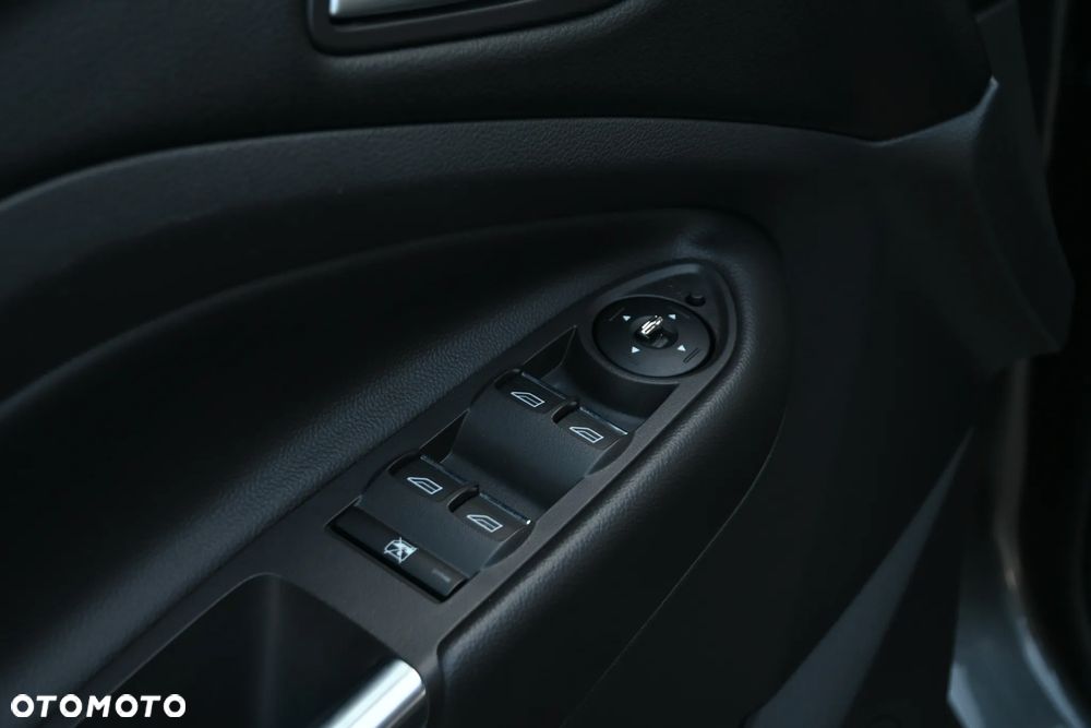 Ford Kuga 2.0 TDCi 4x4 Titanium - 30