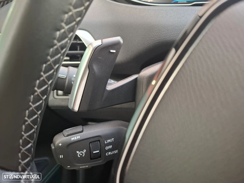 Peugeot 3008 1.2 PureTech Allure EAT8 - 27