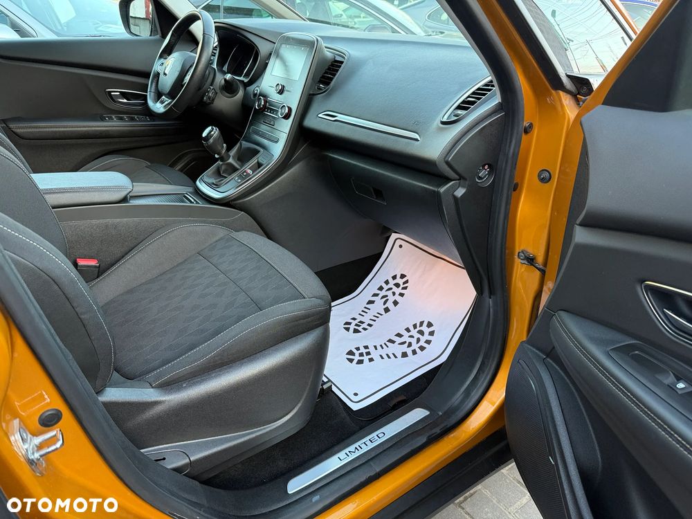 Renault Scenic TCe 140 GPF LIMITED - 19