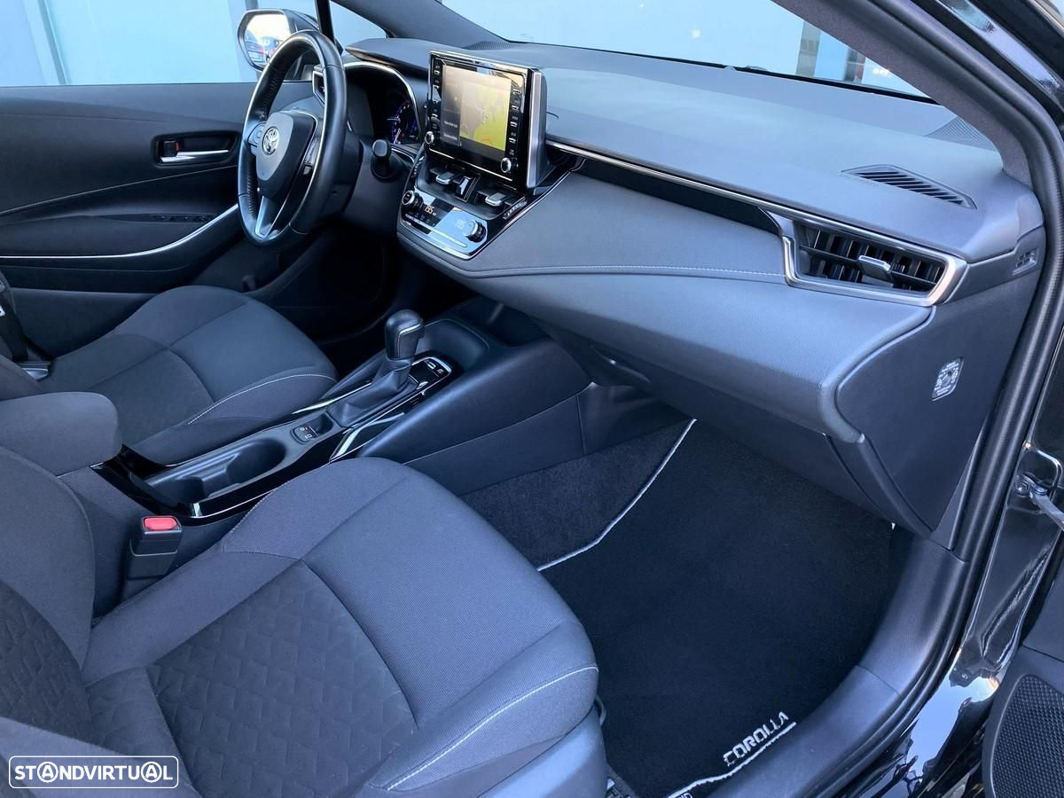 Toyota Corolla Touring Sports 1.8 Hybrid Comfort+P.Sport - 10