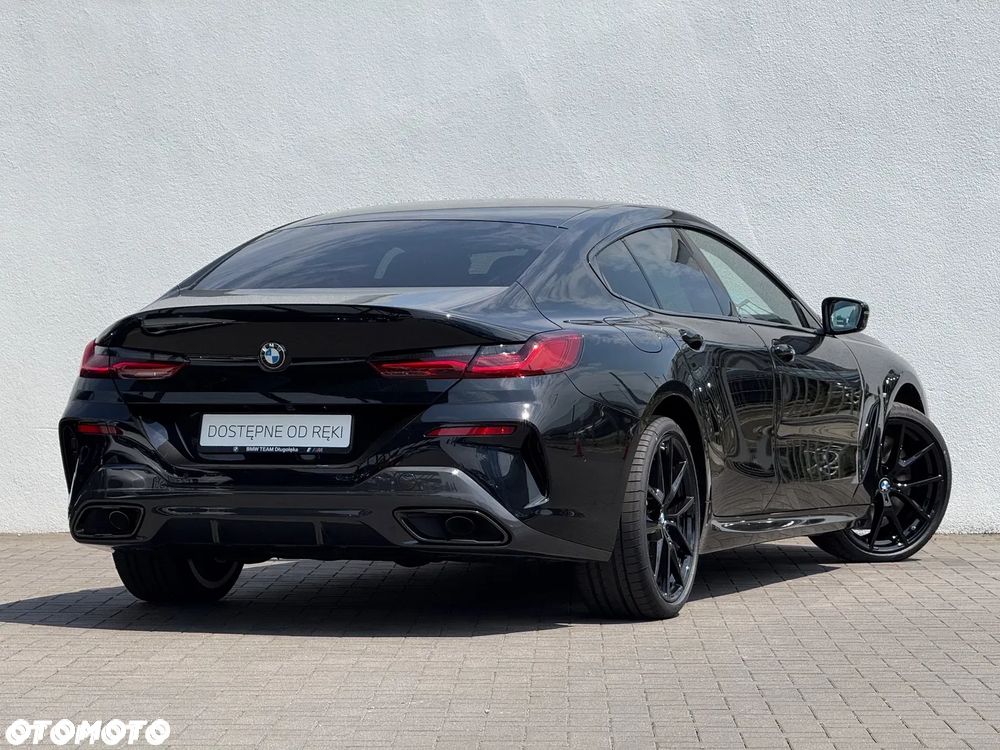 BMW Seria 8 - 10