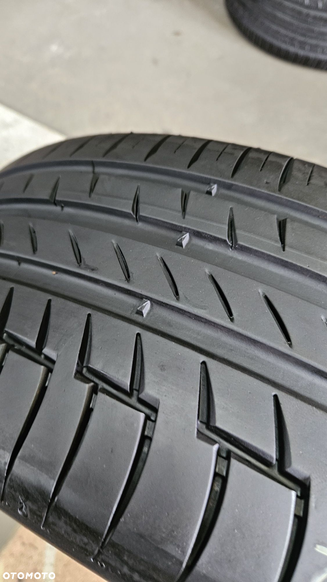 opona używana 225/55R17 Continental Premiumcontact 6 - 3