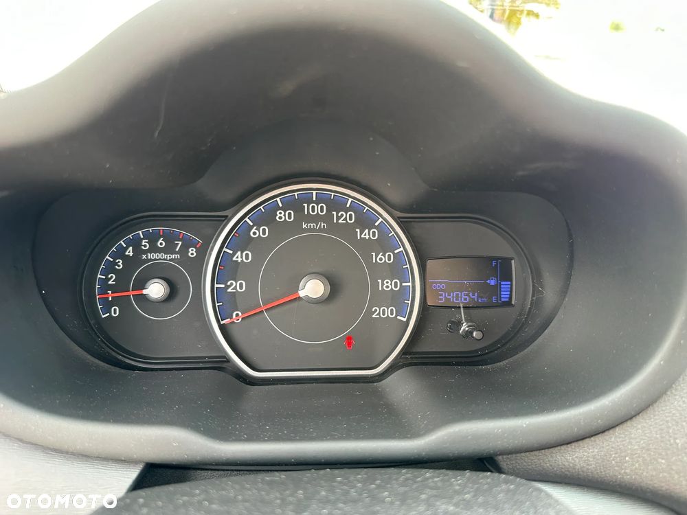 Hyundai i10 1.1 Premium - 22