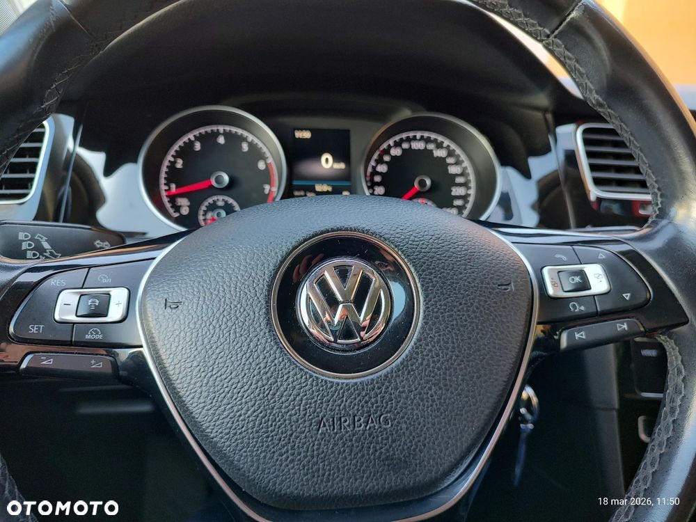 Volkswagen Golf 1.4 TSI BMT Highline - 29