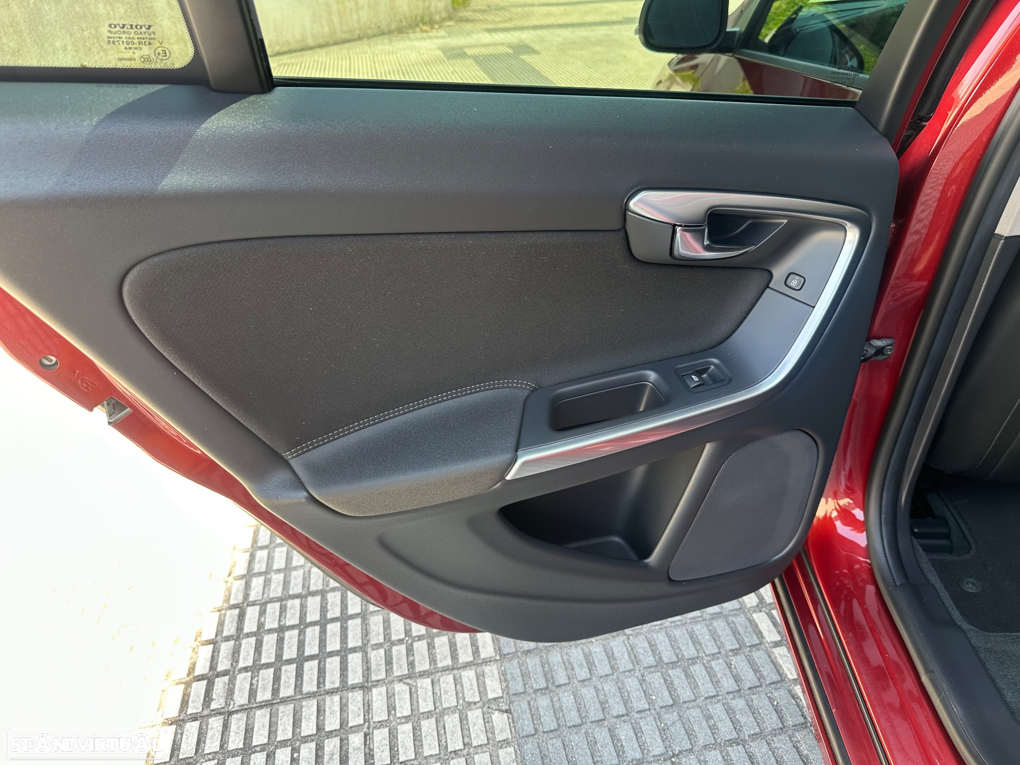 Volvo V60 1.6 D2 Drive Summum Start/Stop - 16