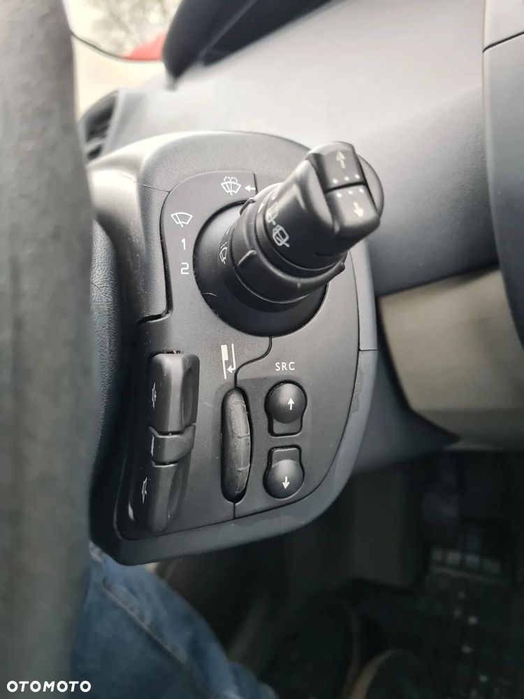 Renault Scenic 2.0 16V Privilege - 32